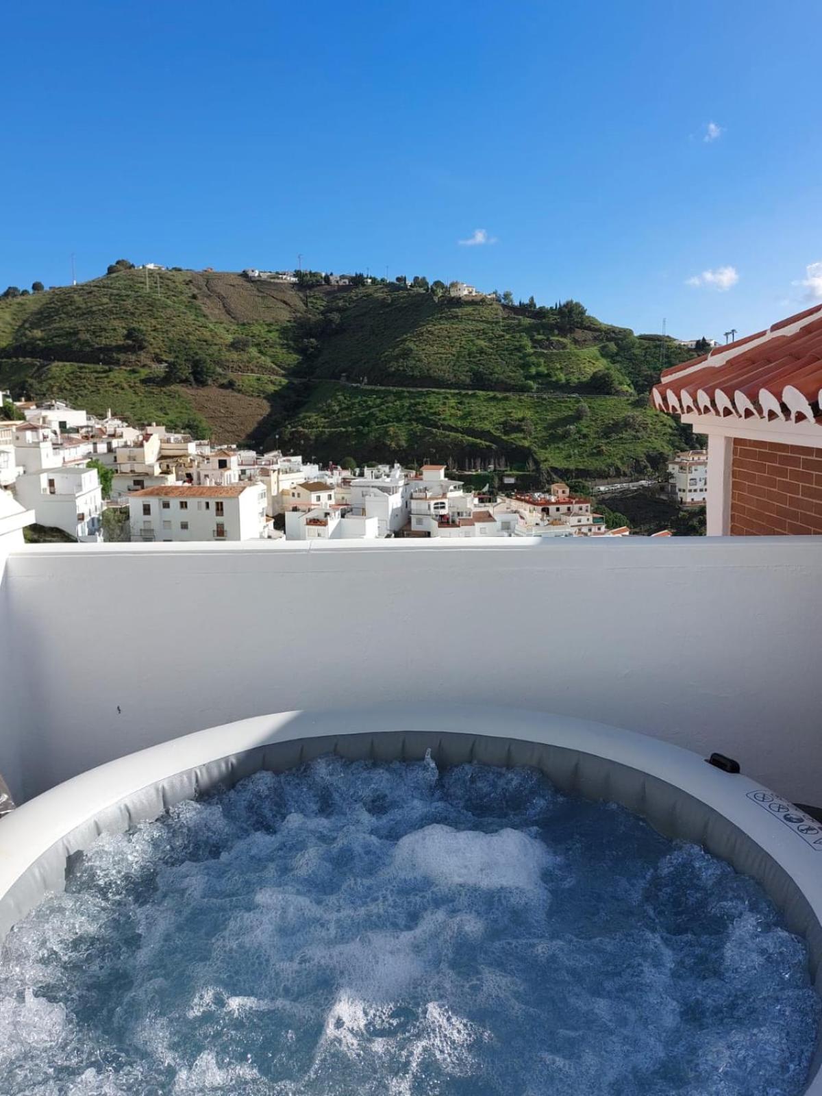 Atico El Paraiso Cómpeta المظهر الخارجي الصورة